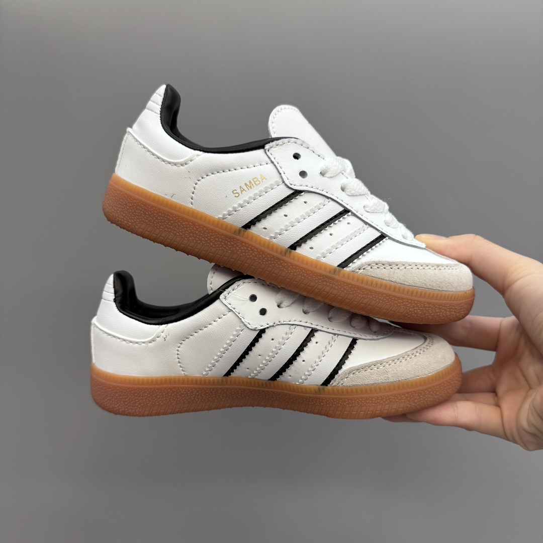 图片[5]-AD德训联名儿童休闲鞋 尺码：24-37码 爱惨了德训系列🆕 新工厂新工艺新配色👏🏻 优质皮料拼接，质感满满💯 耐磨防滑大底，脚感超赞👍🏻-选品中心