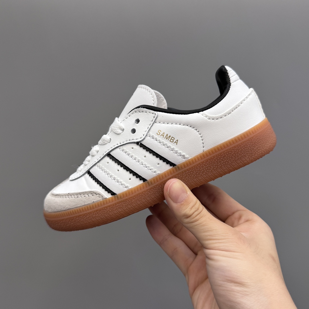 图片[4]-AD德训联名儿童休闲鞋 尺码：24-37码 爱惨了德训系列🆕 新工厂新工艺新配色👏🏻 优质皮料拼接，质感满满💯 耐磨防滑大底，脚感超赞👍🏻-选品中心