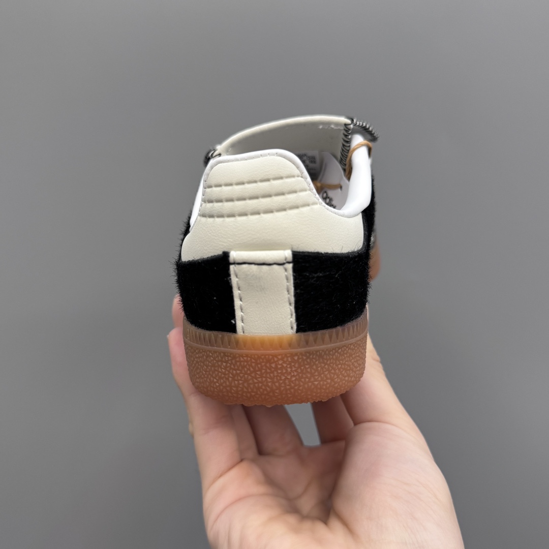 图片[8]-AD德训联名儿童休闲 尺码：24-37码 爱惨了德训系列🆕 新工厂新工艺新配色👏🏻 优质皮料拼接，质感满满💯 耐磨防滑大底，脚感超赞👍🏻-选品中心