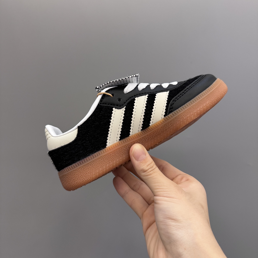 图片[7]-AD德训联名儿童休闲 尺码：24-37码 爱惨了德训系列🆕 新工厂新工艺新配色👏🏻 优质皮料拼接，质感满满💯 耐磨防滑大底，脚感超赞👍🏻-选品中心