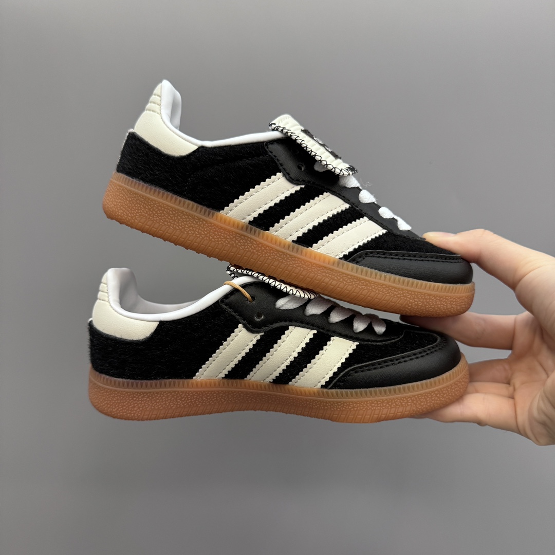 图片[5]-AD德训联名儿童休闲 尺码：24-37码 爱惨了德训系列🆕 新工厂新工艺新配色👏🏻 优质皮料拼接，质感满满💯 耐磨防滑大底，脚感超赞👍🏻-选品中心