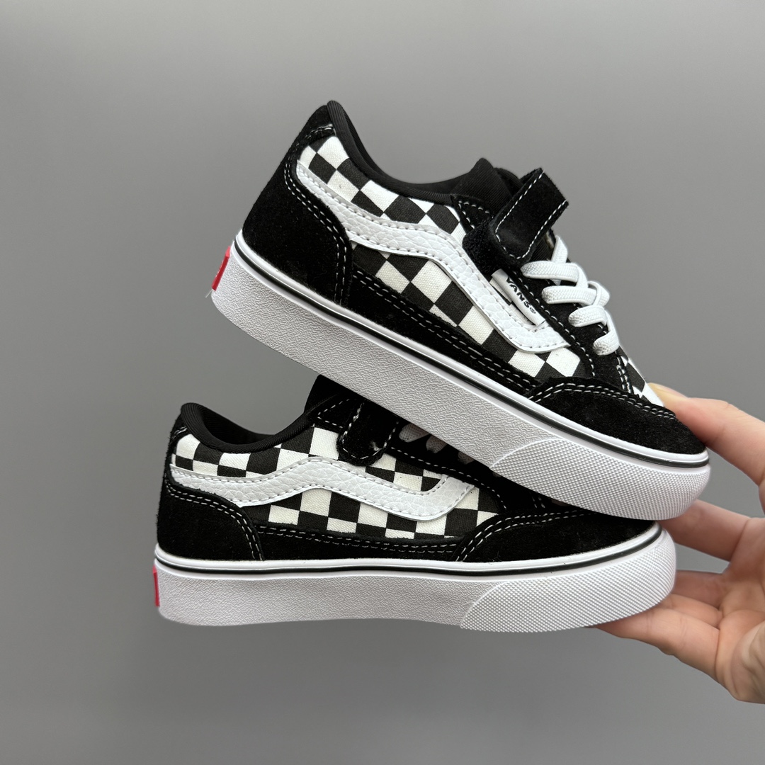 图片[3]-万斯新款魔术贴松紧带儿童低帮板鞋 尺码：26-35码 最受欢迎的W斯，最出名于它的版型设计，非常贴合人体工学设计👍🏻 魔术贴➕松紧带设计，穿脱超级方便✔️ 优质帆布面料，打理超级方便👍🏻 橡胶耐磨防滑大底，脚感超舒服✌🏻-选品中心