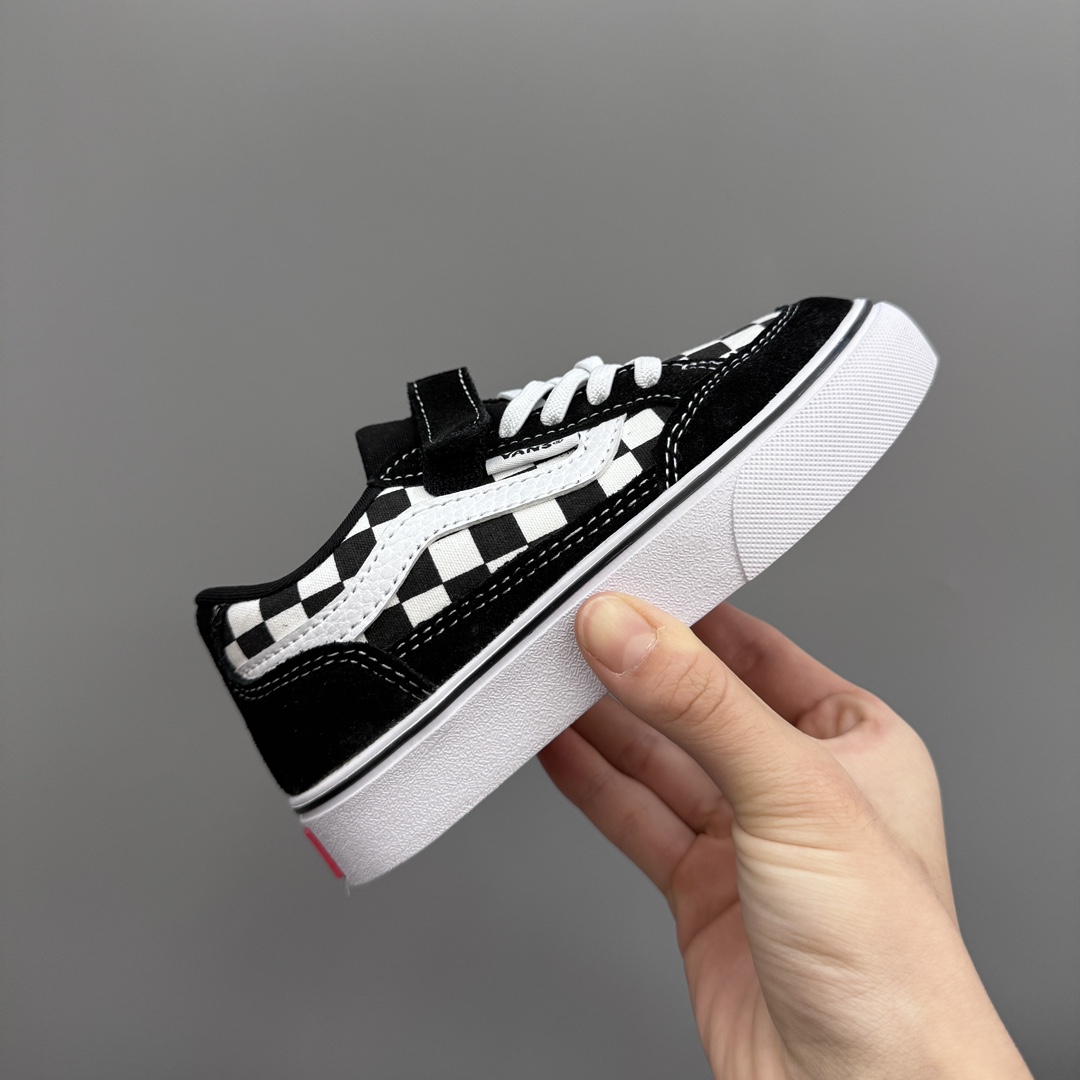 图片[5]-万斯新款魔术贴松紧带儿童低帮板鞋 尺码：26-35码 最受欢迎的W斯，最出名于它的版型设计，非常贴合人体工学设计👍🏻 魔术贴➕松紧带设计，穿脱超级方便✔️ 优质帆布面料，打理超级方便👍🏻 橡胶耐磨防滑大底，脚感超舒服✌🏻-选品中心