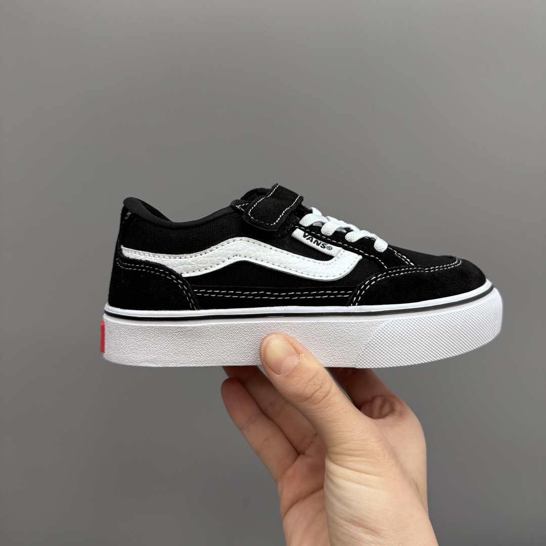 图片[4]-万斯新款魔术贴松紧带儿童低帮板鞋 尺码：26-35码 最受欢迎的W斯，最出名于它的版型设计，非常贴合人体工学设计👍🏻 魔术贴➕松紧带设计，穿脱超级方便✔️ 优质帆布面料，打理超级方便👍🏻 橡胶耐磨防滑大底，脚感超舒服✌🏻-选品中心