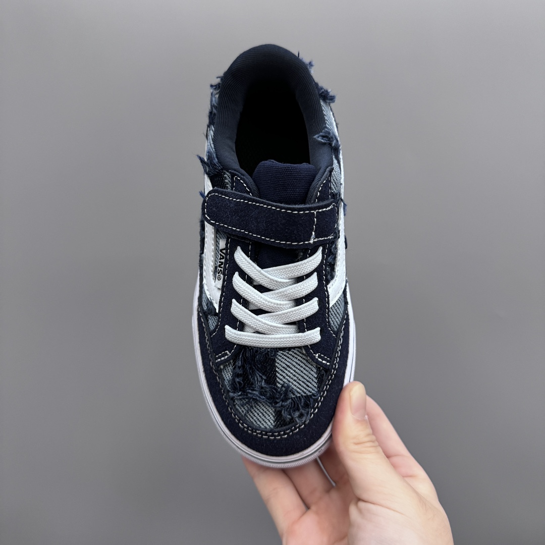 图片[7]-万斯新款魔术贴松紧带儿童低帮板鞋 尺码：26-35码 最受欢迎的W斯，最出名于它的版型设计，非常贴合人体工学设计👍🏻 魔术贴➕松紧带设计，穿脱超级方便✔️ 优质帆布面料，打理超级方便👍🏻 橡胶耐磨防滑大底，脚感超舒服✌🏻-选品中心