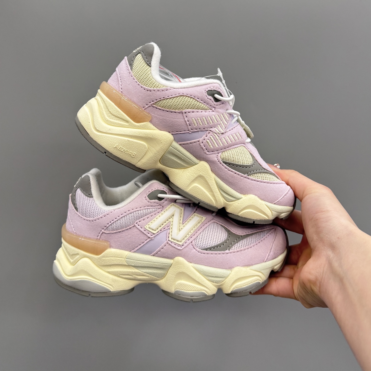 图片[3]-新配色 NB9060松紧扣儿童老爹运动鞋 尺码：24-36码 经典NB9060老爹款🆕 松紧扣设计，附赠一对鞋带，穿脱方便✌🏻 老爹款式设计，百搭又时髦✨-选品中心