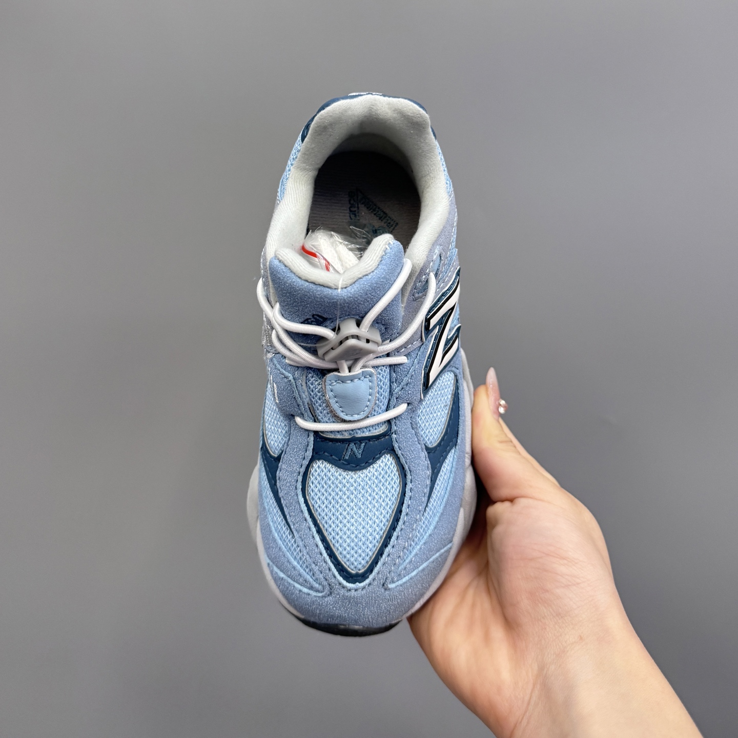 图片[7]-新配色 NB9060松紧扣儿童老爹运动鞋 尺码：24-36码 经典NB9060老爹款🆕 松紧扣设计，附赠一对鞋带，穿脱方便✌🏻 老爹款式设计，百搭又时髦✨-选品中心