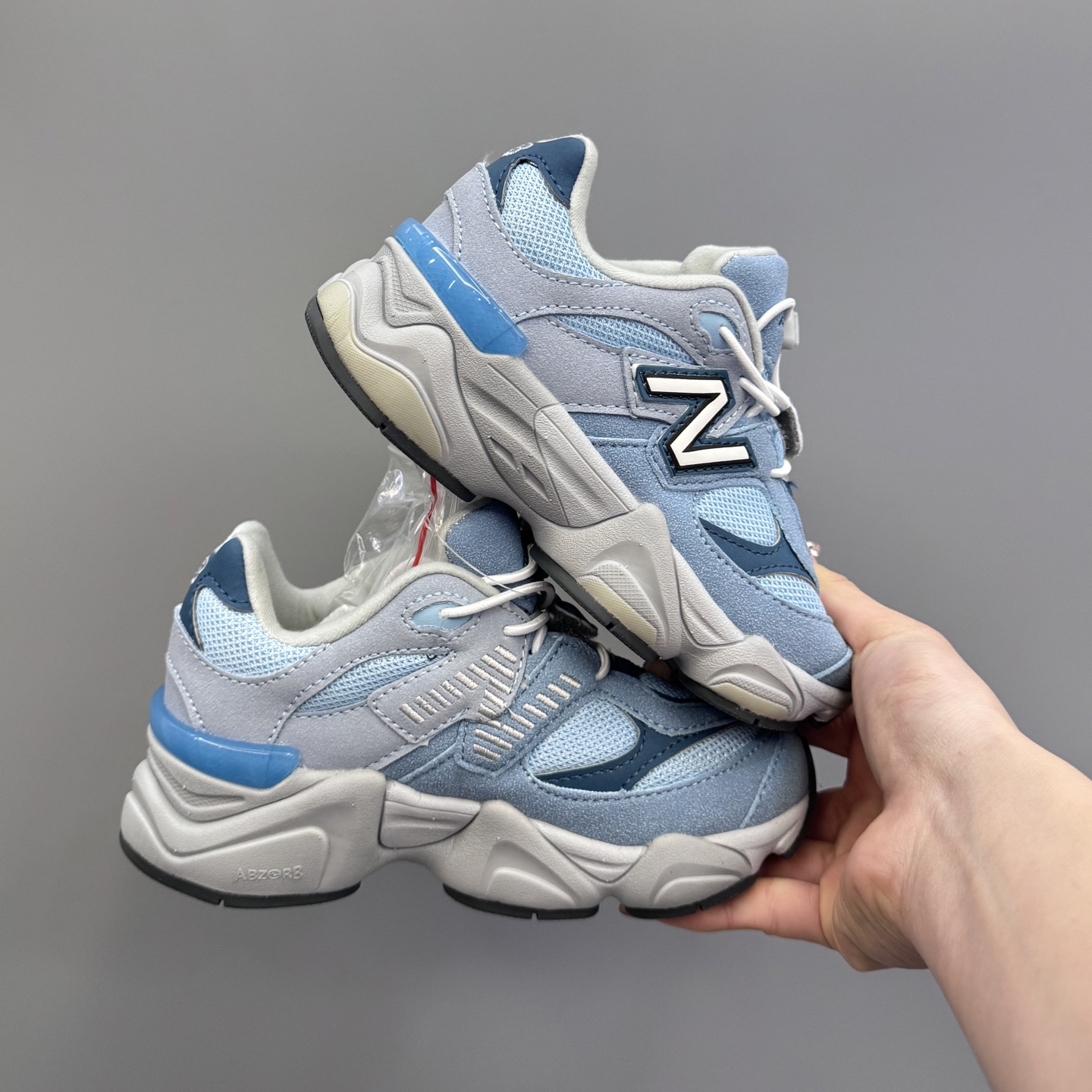 图片[3]-新配色 NB9060松紧扣儿童老爹运动鞋 尺码：24-36码 经典NB9060老爹款🆕 松紧扣设计，附赠一对鞋带，穿脱方便✌🏻 老爹款式设计，百搭又时髦✨-选品中心