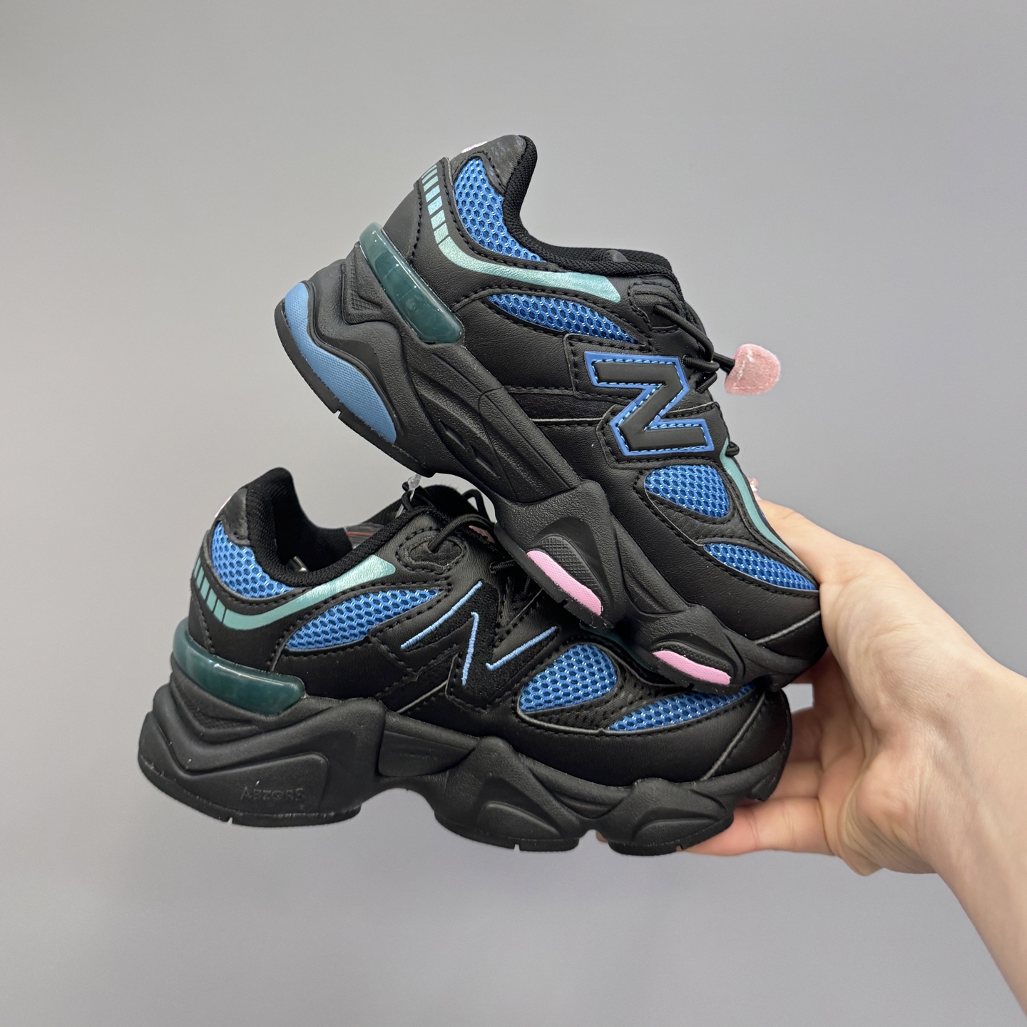 图片[3]-NB9060松紧扣儿童老爹运动鞋 尺码：24-36码 经典NB9060老爹款🆕 松紧扣设计，附赠一对鞋带，穿脱方便✌🏻 老爹款式设计，百搭又时髦✨-选品中心