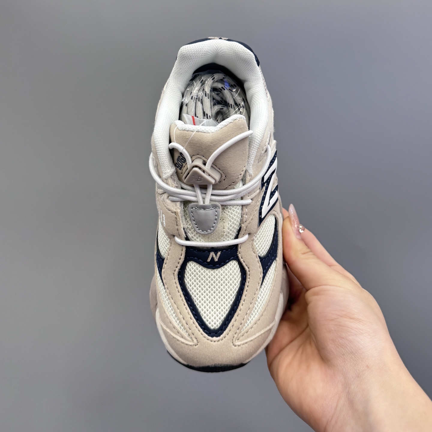 图片[7]-新配色 NB9060松紧扣儿童老爹运动鞋 尺码：24-36码 经典NB9060老爹款🆕 松紧扣设计，附赠一对鞋带，穿脱方便✌🏻 老爹款式设计，百搭又时髦✨-选品中心