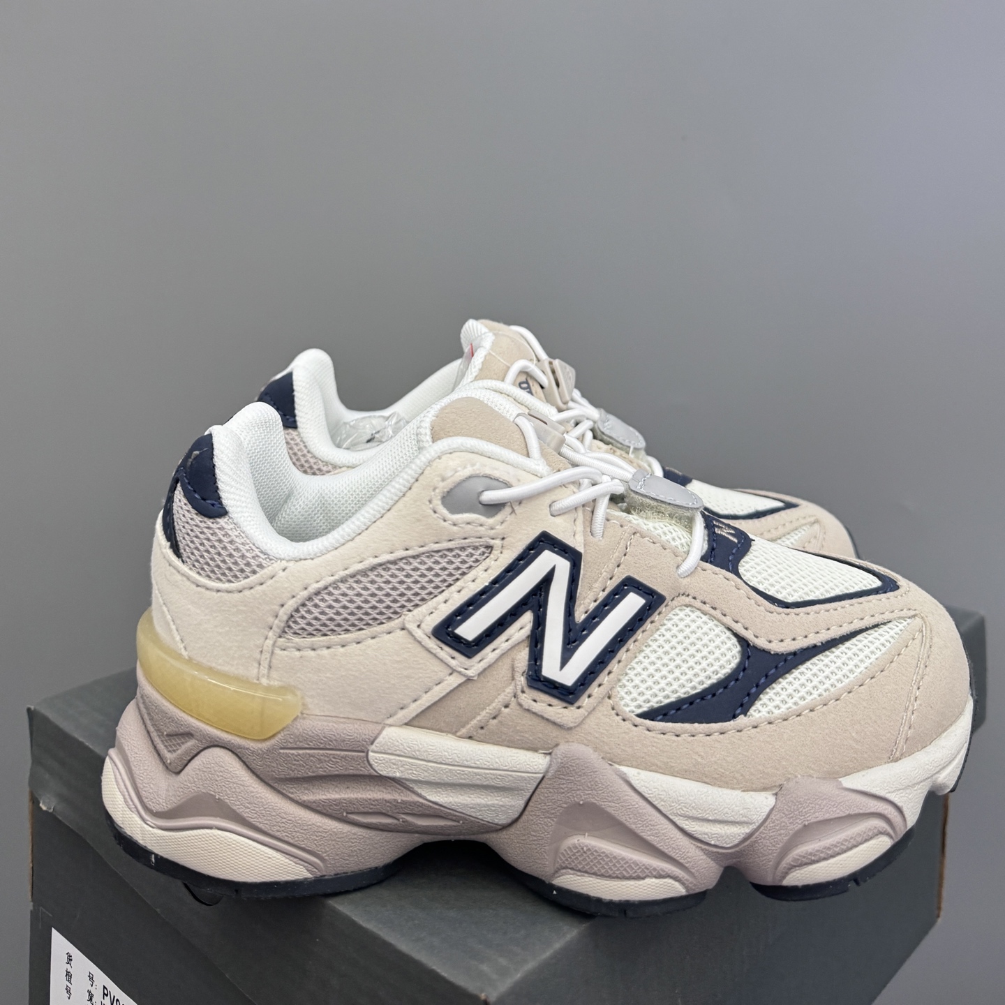 NB9060松紧扣儿童老爹运动鞋 尺码：24-36码 经典NB9060老爹款🆕 松紧扣设计，附赠一对鞋带，穿脱方便✌🏻 老爹款式设计，百搭又时髦✨-选品中心