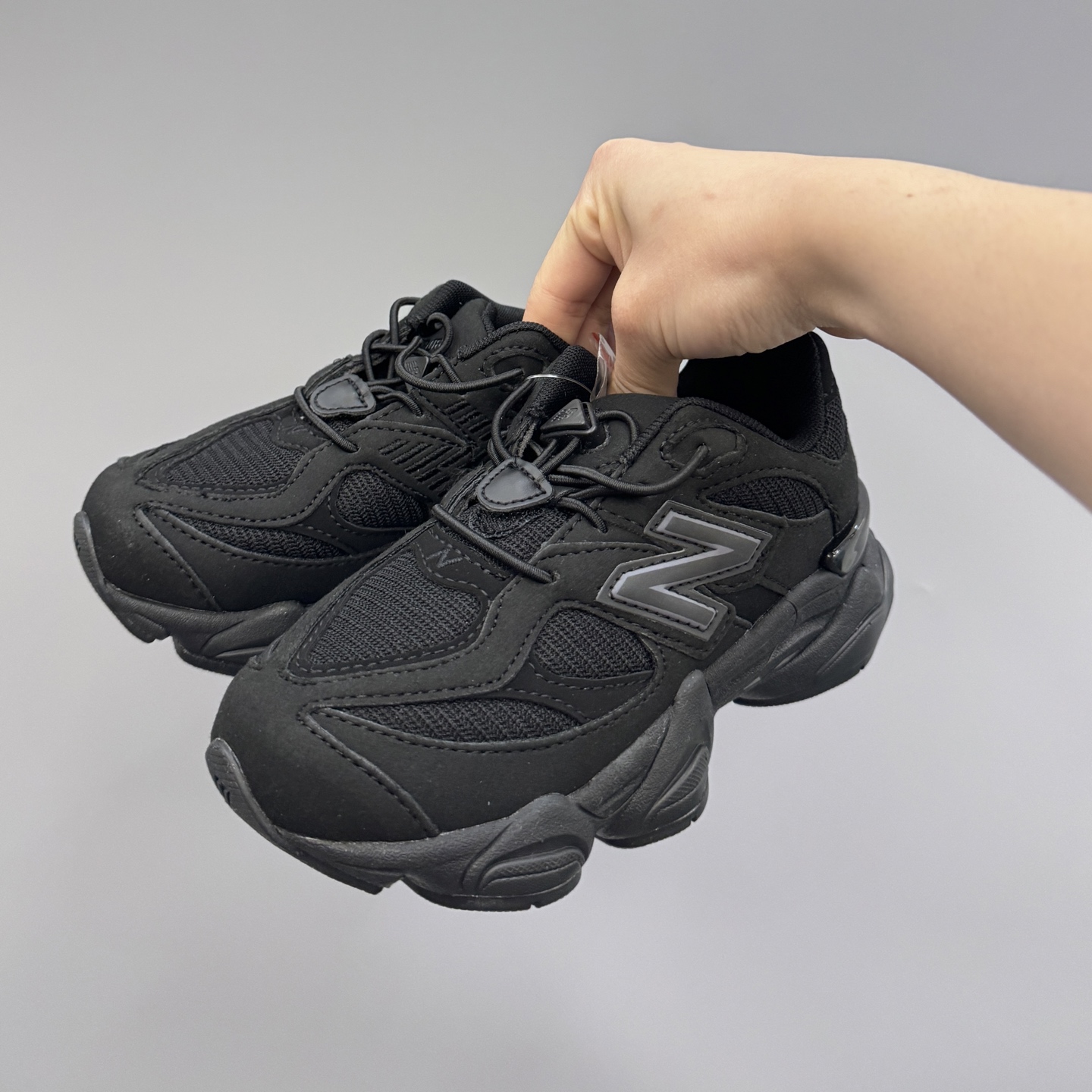 图片[2]-新配色 NB9060松紧扣儿童老爹运动鞋 尺码：24-36码 经典NB9060老爹款🆕 松紧扣设计，附赠一对鞋带，穿脱方便✌🏻 老爹款式设计，百搭又时髦✨-选品中心