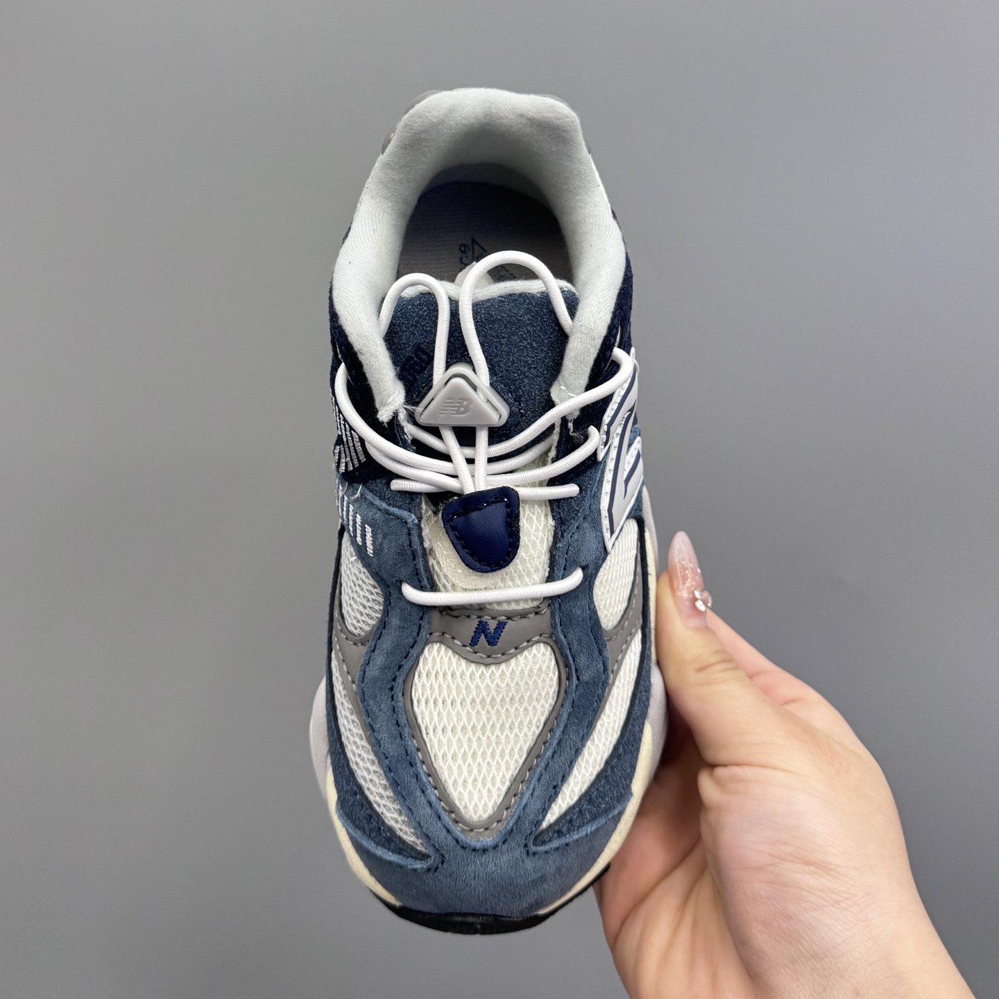 图片[7]-新配色 NB9060松紧扣儿童老爹运动鞋 尺码：24-36码 经典NB9060老爹款🆕 松紧扣设计，附赠一对鞋带，穿脱方便✌🏻 老爹款式设计，百搭又时髦✨-选品中心