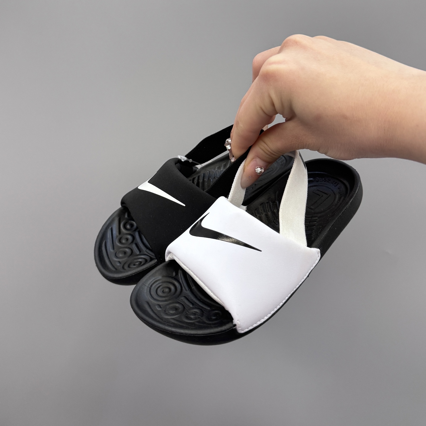 图片[2]-耐K小可爱凉鞋😍尺码21–29码 今年最值得入手的凉鞋，没有之一❗我心目中的满分款，七星裂墙推荐❗收到我敢断定你会有“再入一双”的冲动，好品质就是这么自信👏👏👏-选品中心