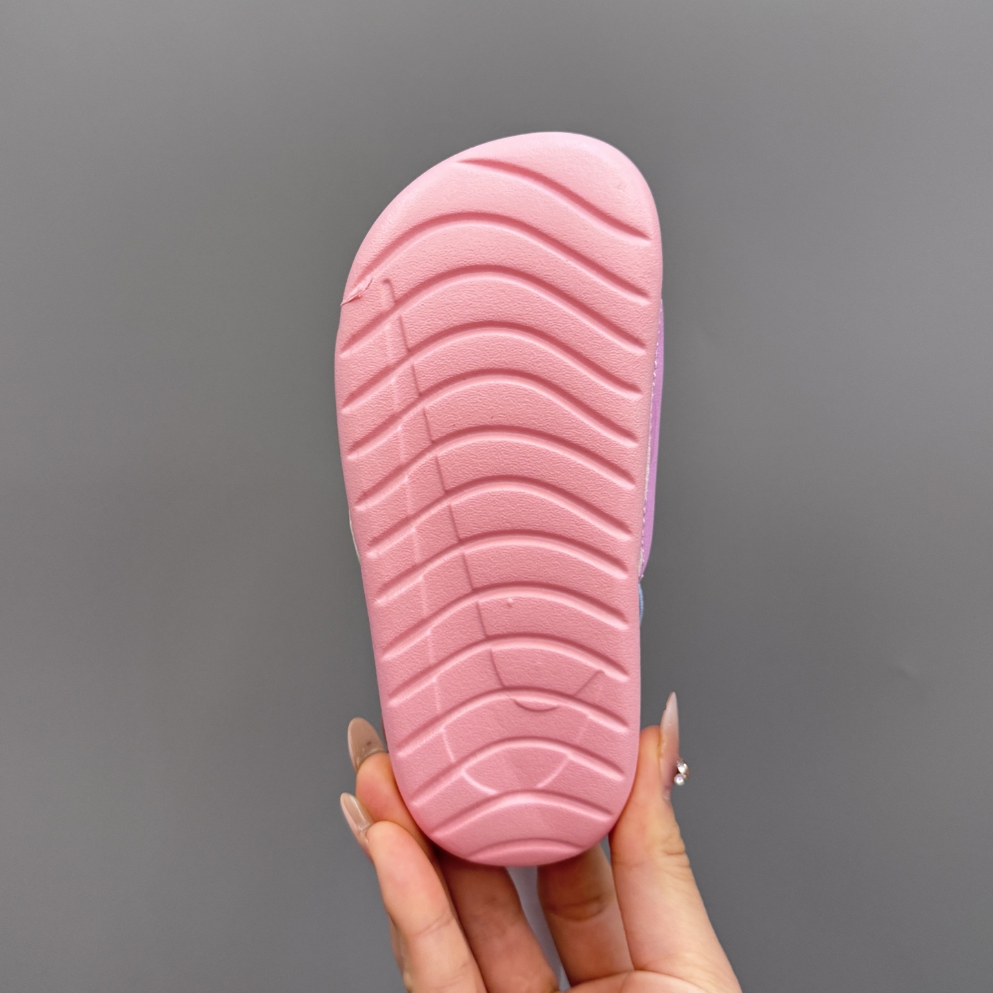 图片[9]-耐K小可爱凉鞋😍尺码21–29码 今年最值得入手的凉鞋，没有之一❗我心目中的满分款，七星裂墙推荐❗收到我敢断定你会有“再入一双”的冲动，好品质就是这么自信👏👏👏-选品中心