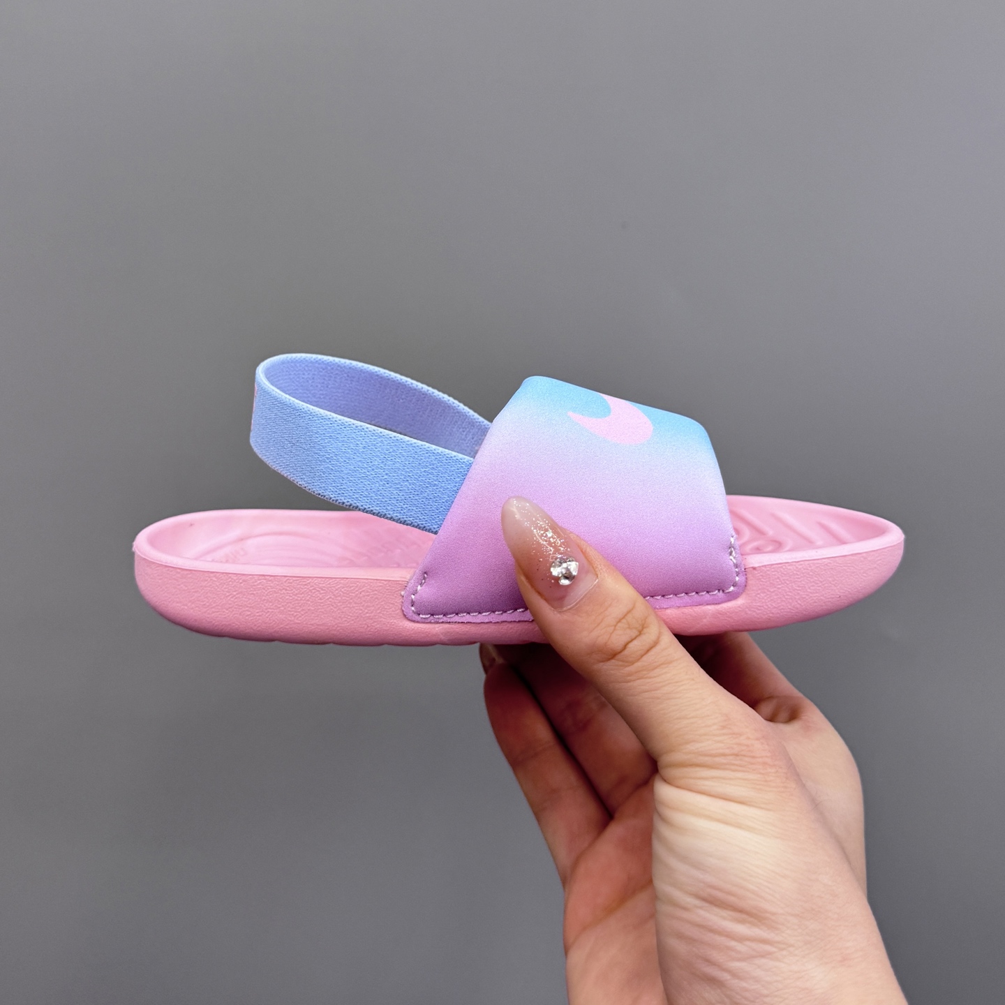 图片[4]-耐K小可爱凉鞋😍尺码21–29码 今年最值得入手的凉鞋，没有之一❗我心目中的满分款，七星裂墙推荐❗收到我敢断定你会有“再入一双”的冲动，好品质就是这么自信👏👏👏-选品中心