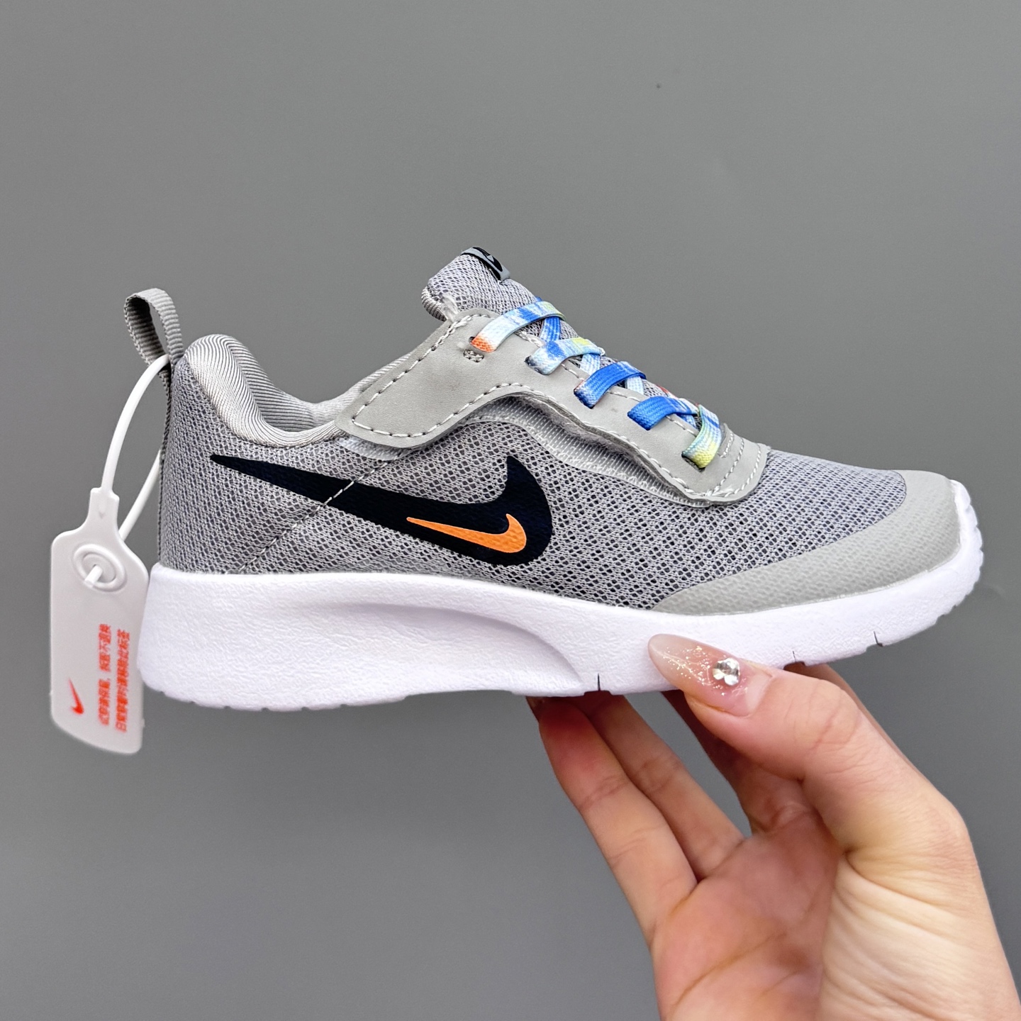 图片[4]-NK 伦敦三代飞翼魔术贴儿童运动鞋23.5码-37码 升级版伦敦三代🆙飞翼魔术贴设计，穿脱超级方便✔️ 高密度针织面料，透气又舒适☁️伦敦切割大底，脚感超赞👍🏻-选品中心