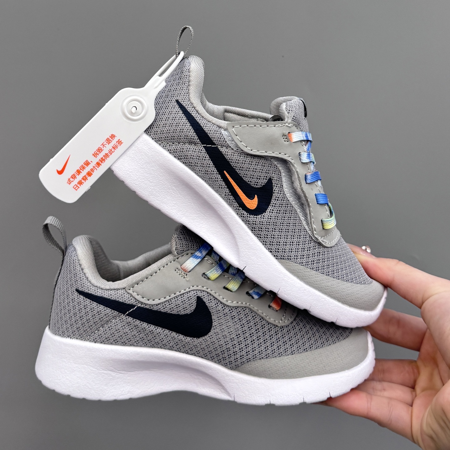 图片[3]-NK 伦敦三代飞翼魔术贴儿童运动鞋23.5码-37码 升级版伦敦三代🆙飞翼魔术贴设计，穿脱超级方便✔️ 高密度针织面料，透气又舒适☁️伦敦切割大底，脚感超赞👍🏻-选品中心