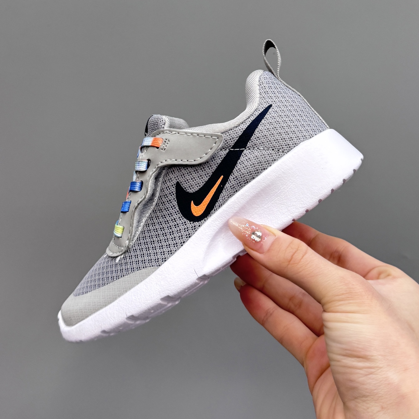 图片[6]-NK 伦敦三代飞翼魔术贴儿童运动鞋23.5码-37码 升级版伦敦三代🆙飞翼魔术贴设计，穿脱超级方便✔️ 高密度针织面料，透气又舒适☁️伦敦切割大底，脚感超赞👍🏻-选品中心