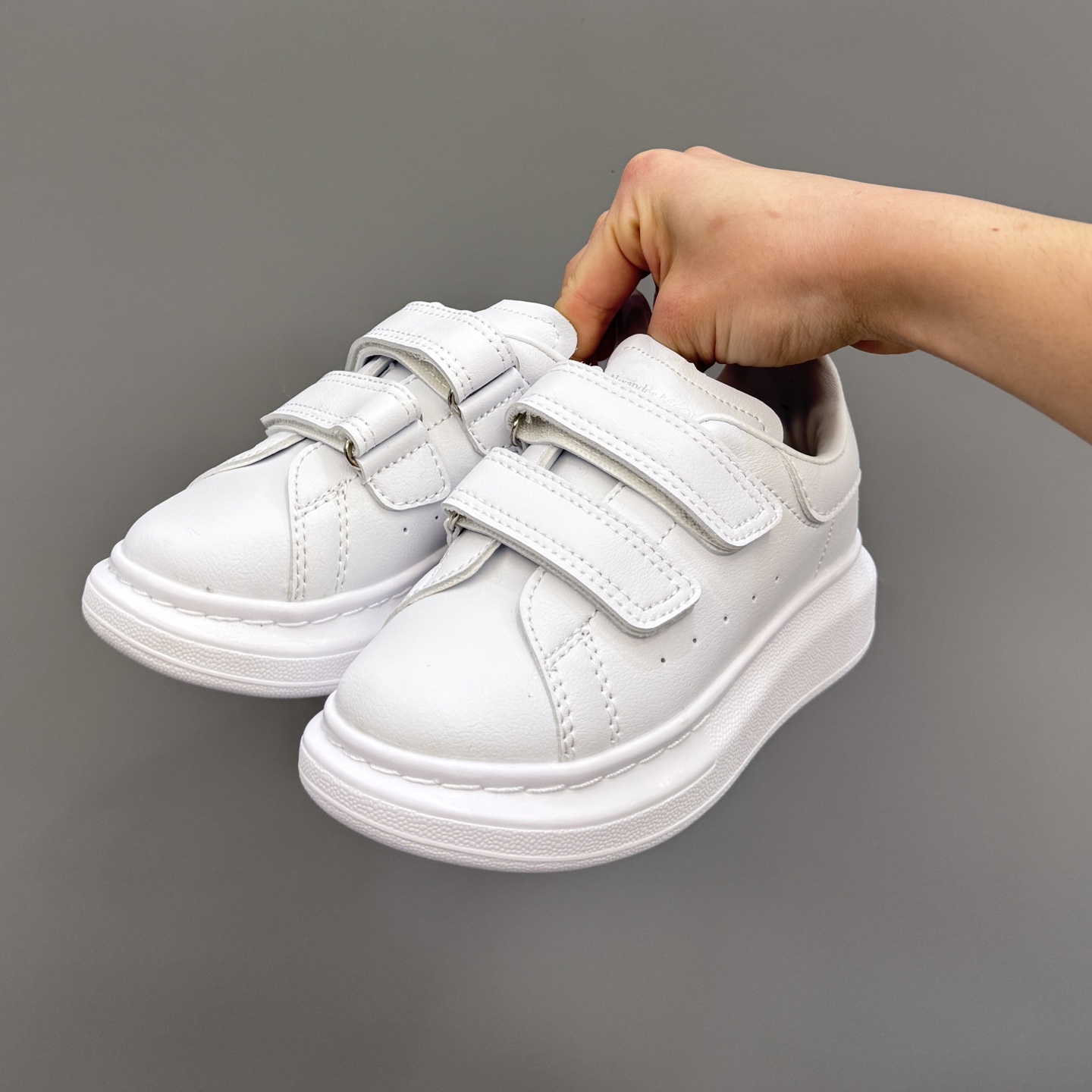 McQueen’s New Children’s Magic Stickers: Fashionable, Easy-to-Wear Leather in 25-37 Yards - 图片 2