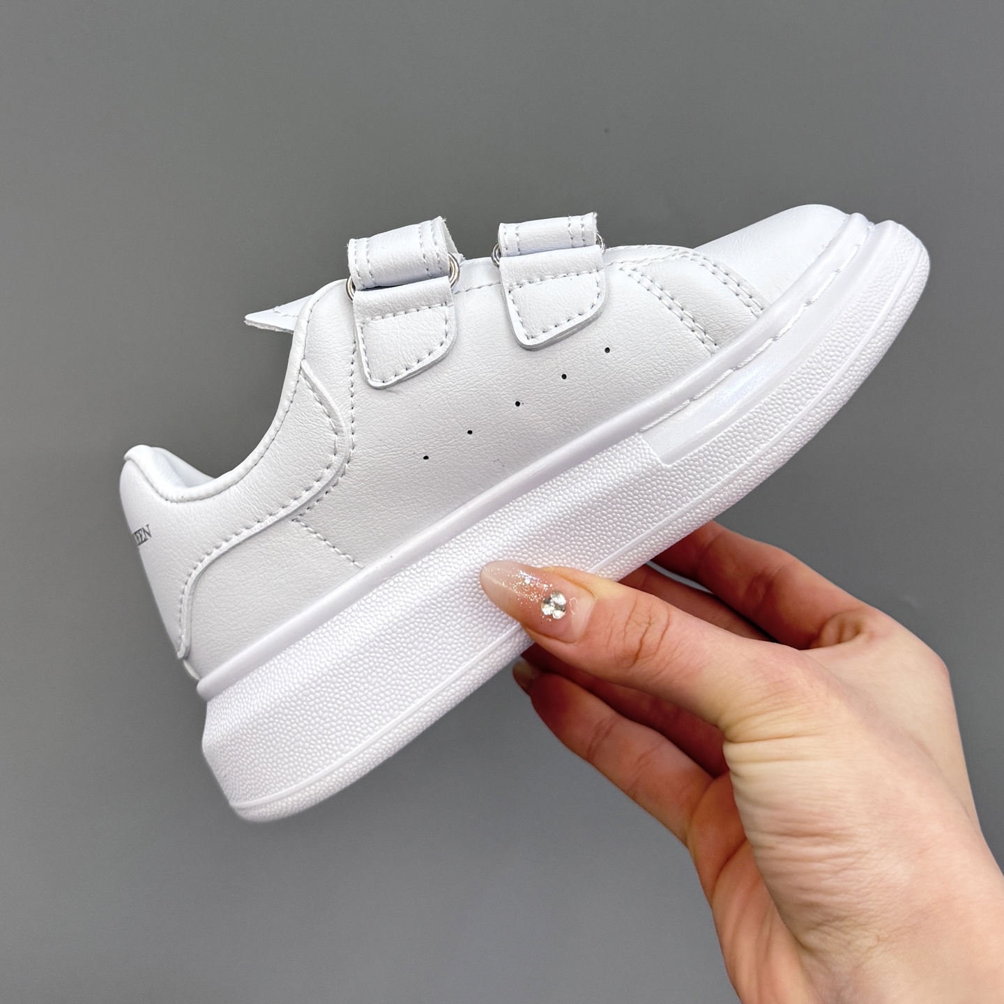 McQueen’s New Children’s Magic Stickers: Fashionable, Easy-to-Wear Leather in 25-37 Yards - 图片 6