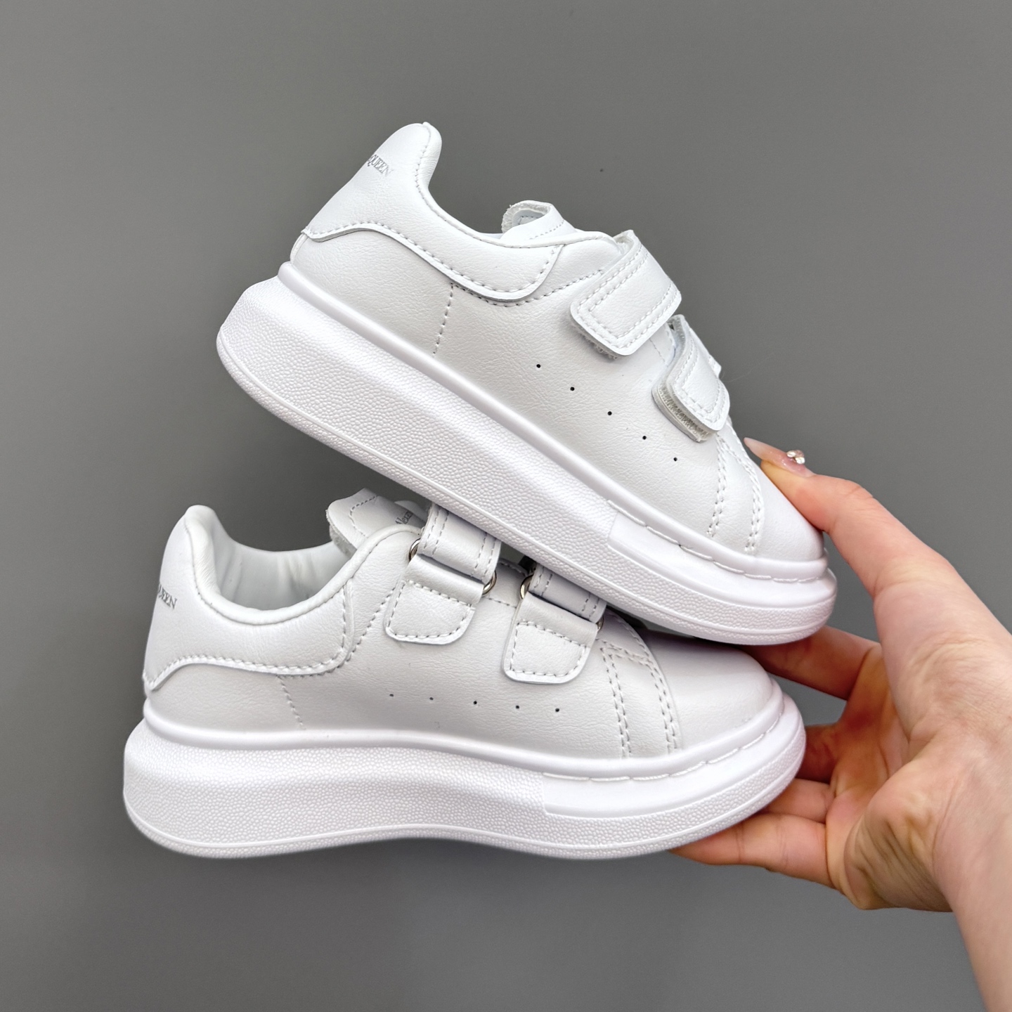McQueen’s New Children’s Magic Stickers: Fashionable, Easy-to-Wear Leather in 25-37 Yards - 图片 3