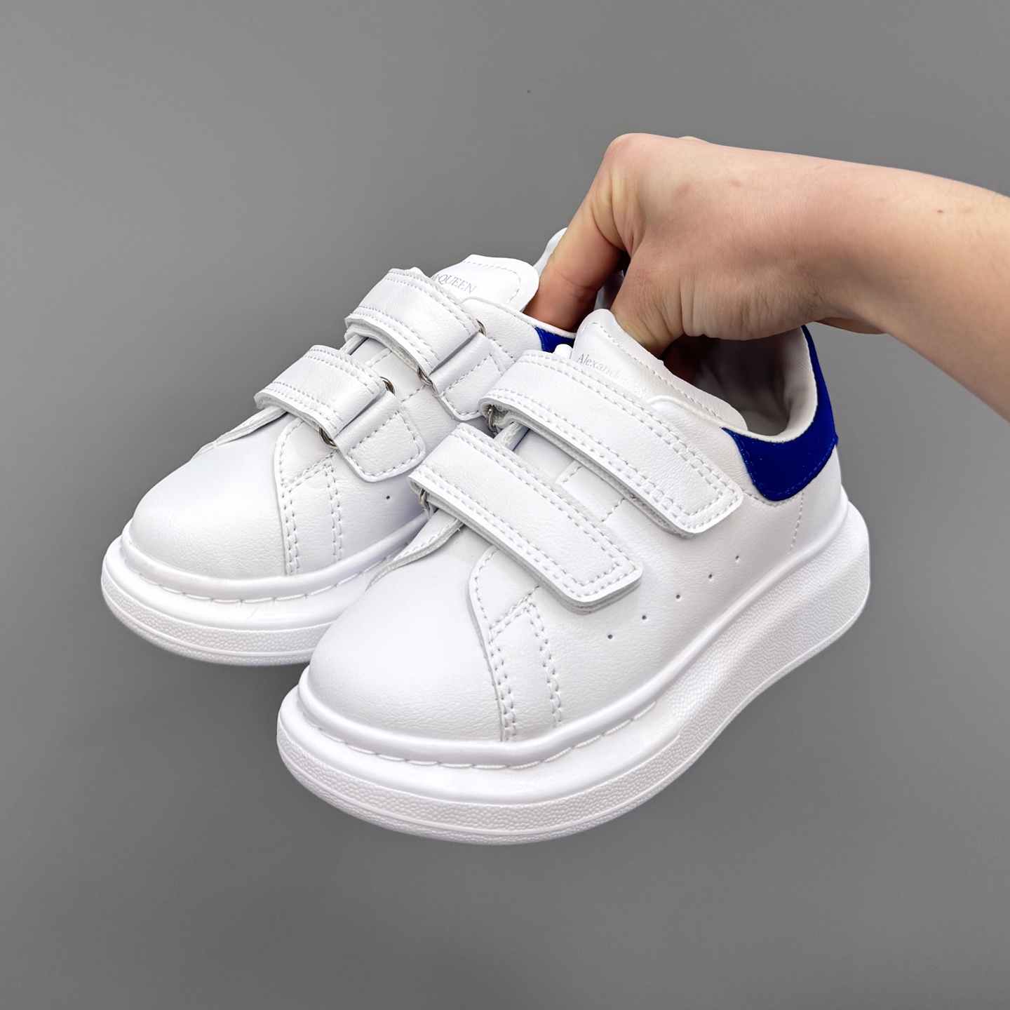 McQueen’s New Children’s Magic Stickers: Fashionable, Easy-to-Wear, Quality Leather. - 图片 2