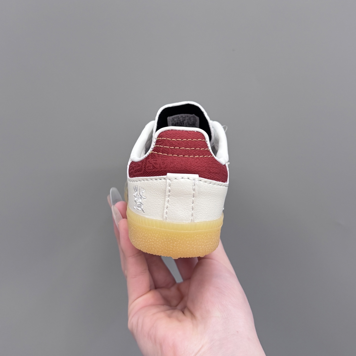 图片[8]-AD德训联名儿童休闲鞋 尺码：24-37码 爱惨了德训系列🆕 新工厂新工艺新配色👏🏻 优质皮料拼接，质感满满💯 耐磨防滑大底，脚感超赞👍🏻-选品中心