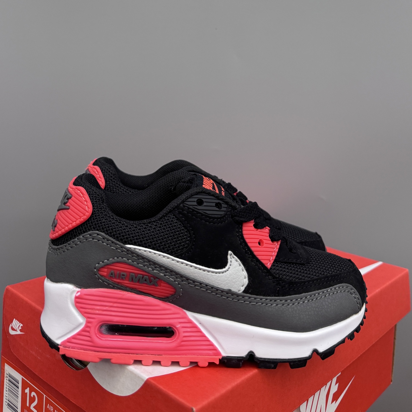 Nik..e Air Max 90 原单版新款运动汽垫减震儿童休闲鞋 尺码：28-35码 新工艺❤️ 经典手球鞋🆕 优质面料拼接，质感满满💯 橡胶耐磨防滑大底，脚感超赞👍🏻-选品中心