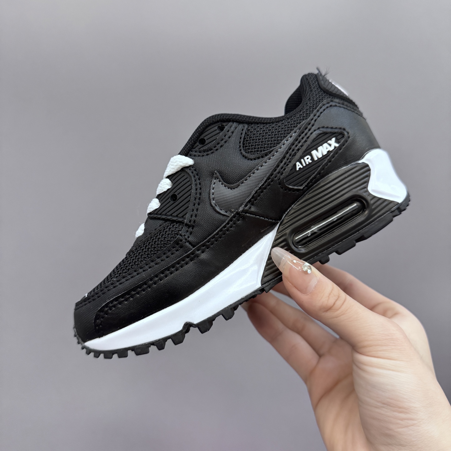 图片[6]-Nik..e Air Max 90 原单版新款运动汽垫减震儿童休闲鞋 尺码：28-35码 新工艺❤️ 经典手球鞋🆕 优质面料拼接，质感满满💯 橡胶耐磨防滑大底，脚感超赞👍🏻-选品中心