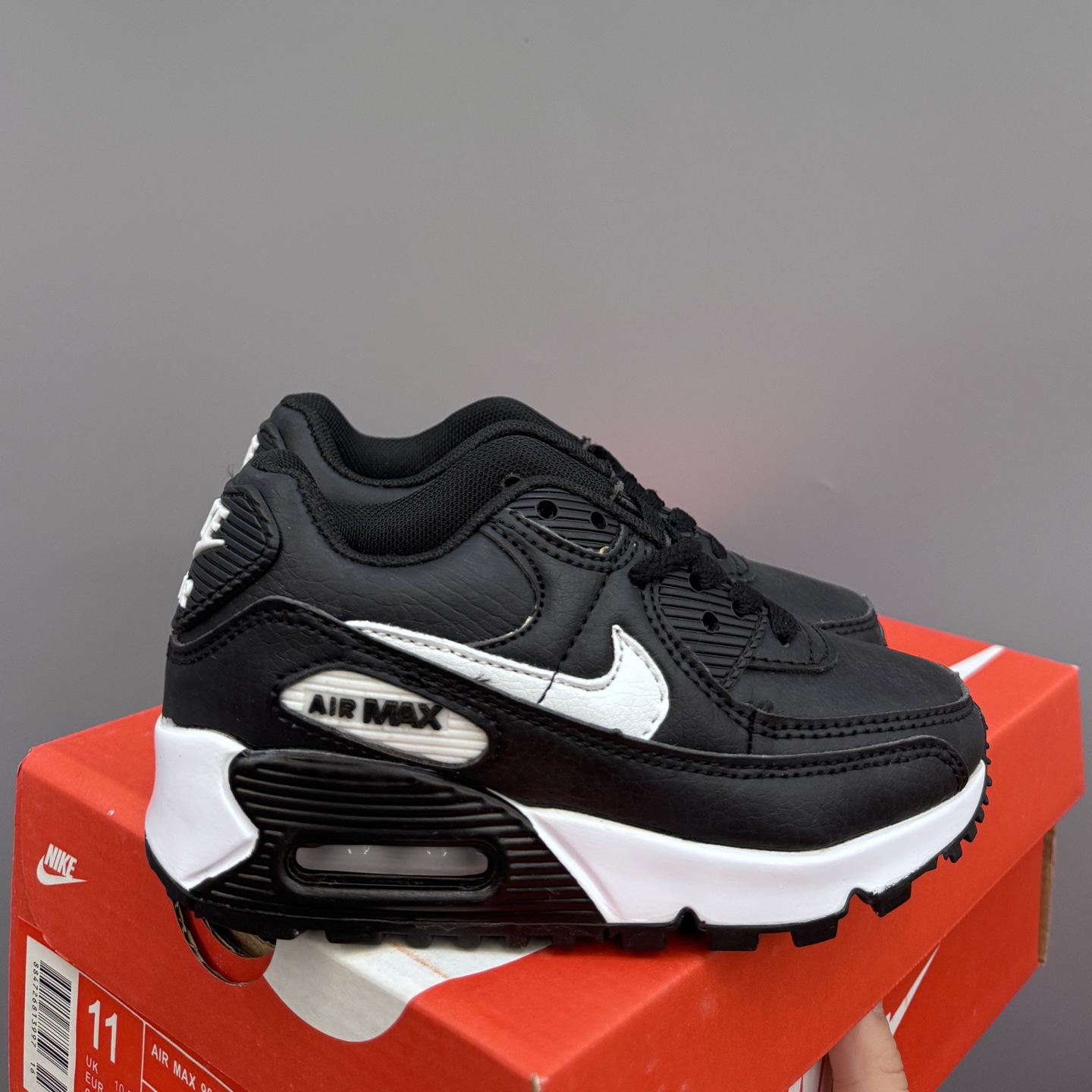 Nik..e Air Max 90 原单版新款运动汽垫减震儿童休闲鞋 尺码：28-35码 新工艺❤️ 经典手球鞋🆕 优质面料拼接，质感满满💯 橡胶耐磨防滑大底，脚感超赞👍🏻-选品中心