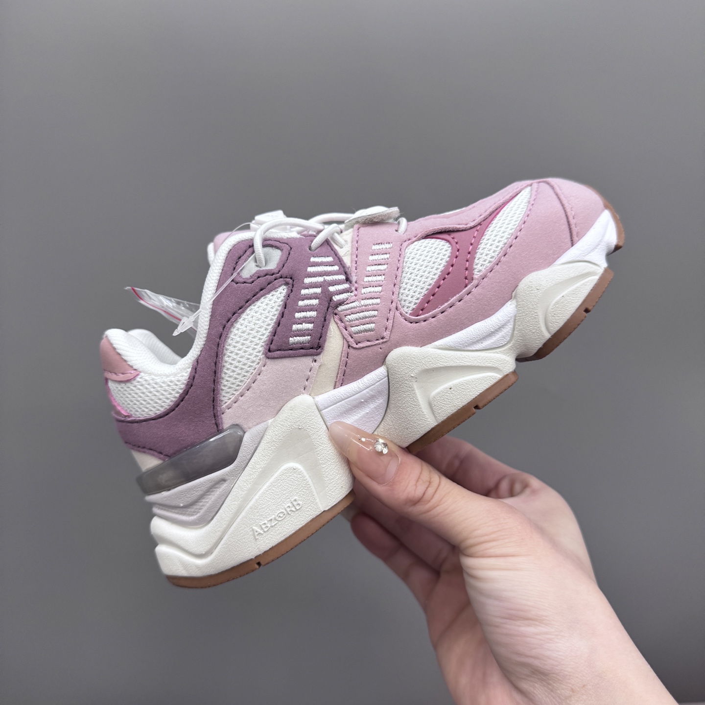 图片[5]-新配色 NB9060松紧扣儿童老爹运动鞋 尺码：24-36码 经典NB9060老爹款🆕 松紧扣设计，附赠一对鞋带，穿脱方便✌🏻 老爹款式设计，百搭又时髦✨-选品中心