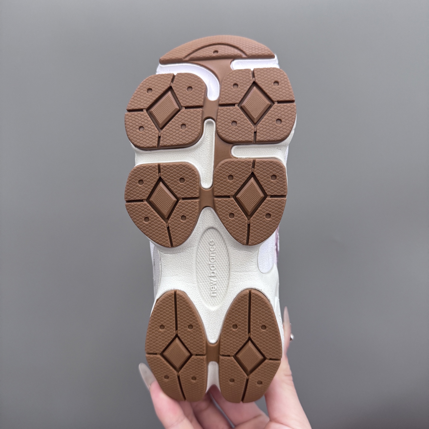 图片[9]-新配色 NB9060松紧扣儿童老爹运动鞋 尺码：24-36码 经典NB9060老爹款🆕 松紧扣设计，附赠一对鞋带，穿脱方便✌🏻 老爹款式设计，百搭又时髦✨-选品中心