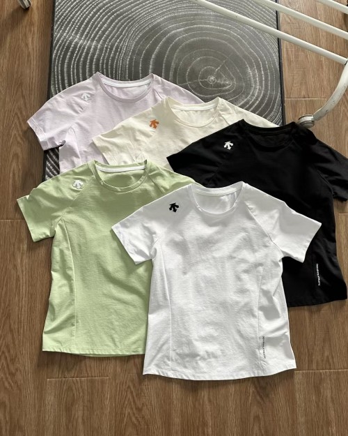 Descente Women's Quick-Dry Slim Fit Short Sleeve T-Shirt - Summer Essential 1 Descente Women's Quick-Dry Slim Fit Short Sleeve T-Shirt - Summer Essential