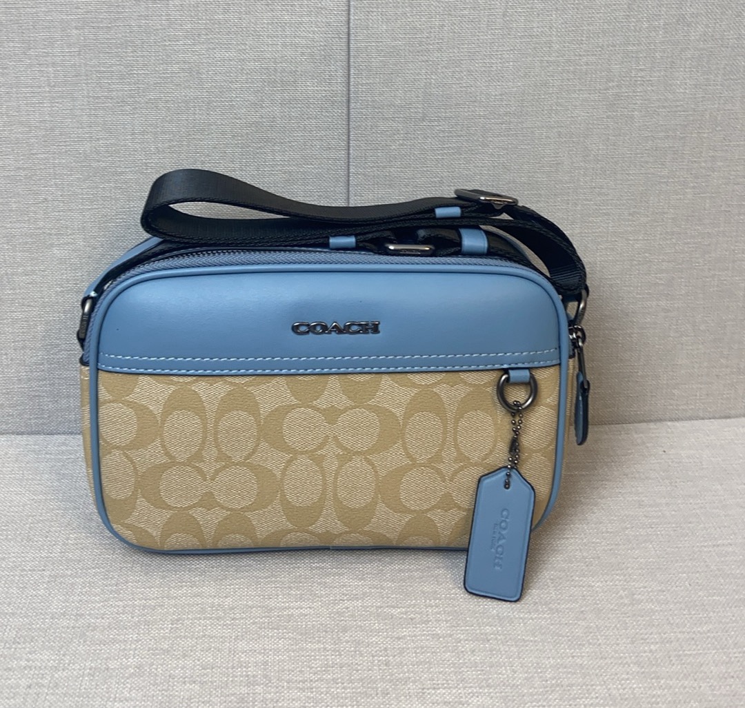 Coach ch062 新色 5月新品最新款coa*h 蔻家 奥莱款 男士单肩背 新款比以前的大一点