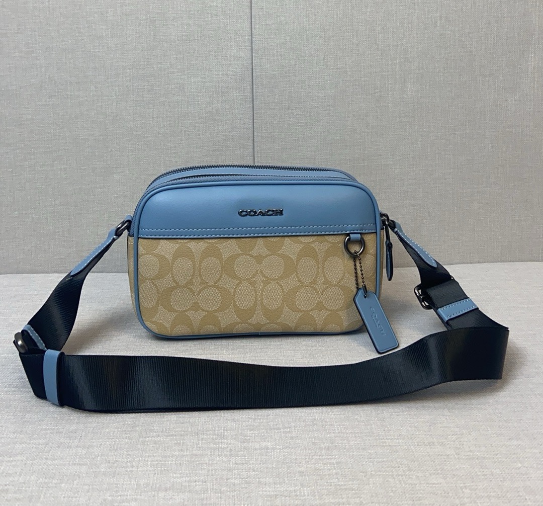Coach ch062 新色 5月新品最新款coa*h 蔻家 奥莱款 男士单肩背 新款比以前的大一点