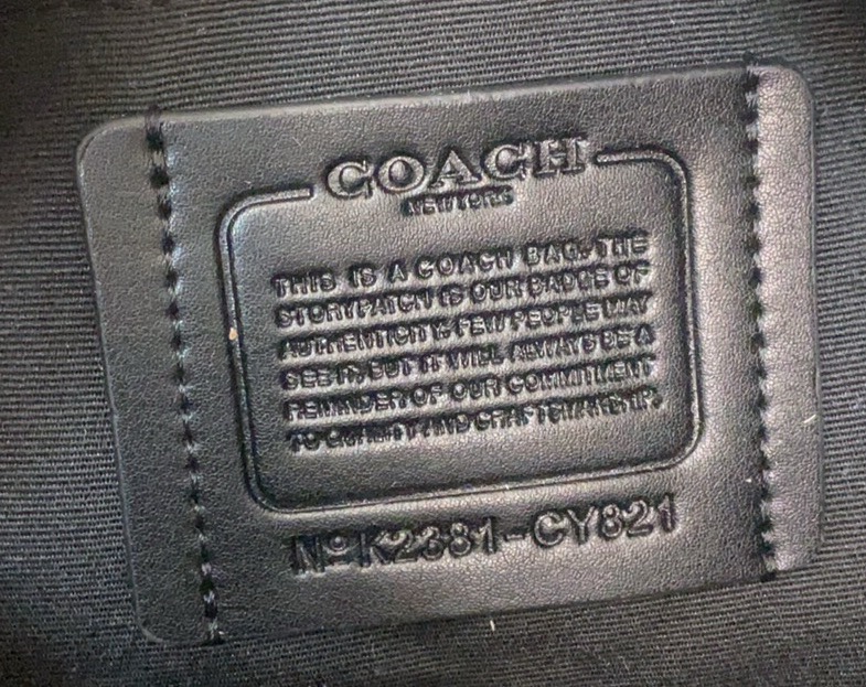 Coach Coa*h Venturer枕头包波士顿 27 来啦 CY821 的包型搭配徽章设计