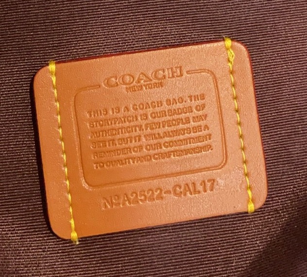 Hadley Turnlock Tote - 小柄女性に最適な高級感あふれるトートバッグ