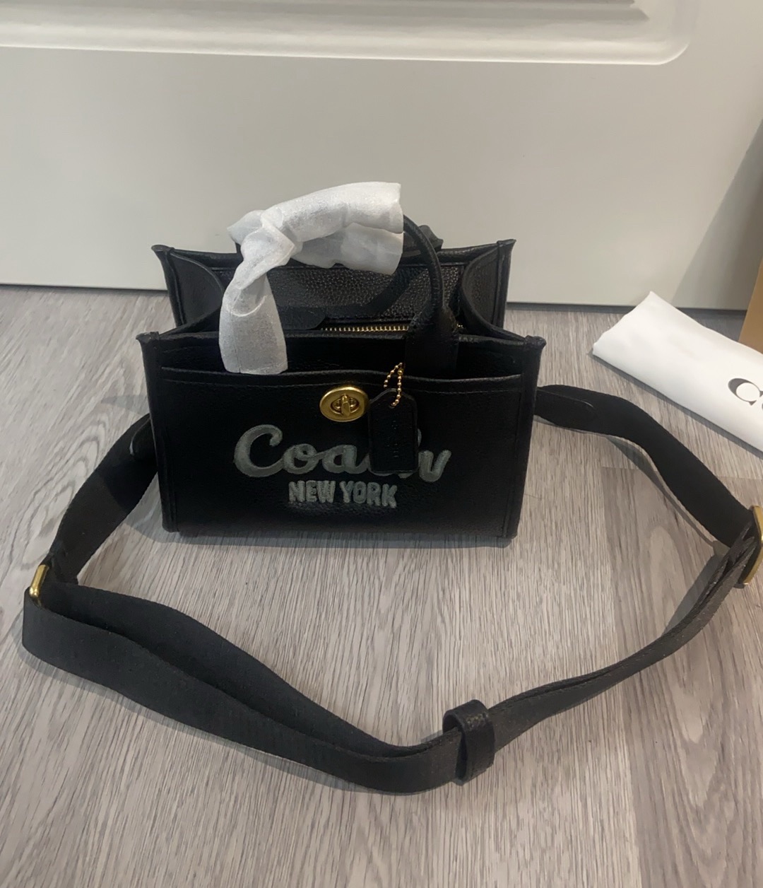 coa*h 新作春夏ミルクホワイトトートバッグ 小サイズ