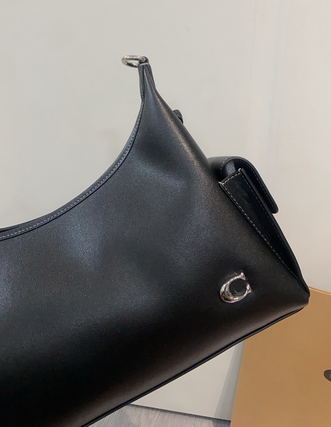 COACH Juliet Hobo Bag in Black Leather with Interchangeable Straps 6 i1750531116293 1494 0 4