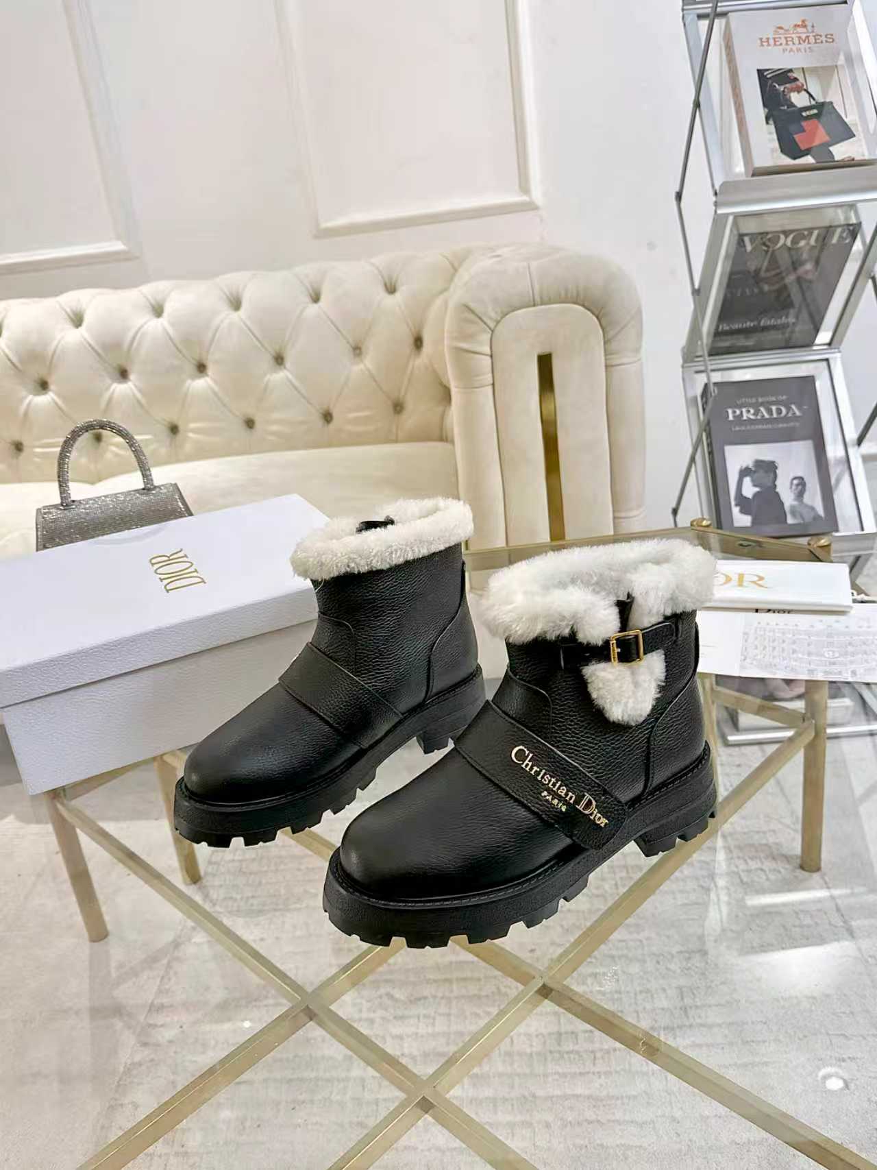 _du29sPwN-61XQRxsALi1RN702cmpdo007CZOoAA