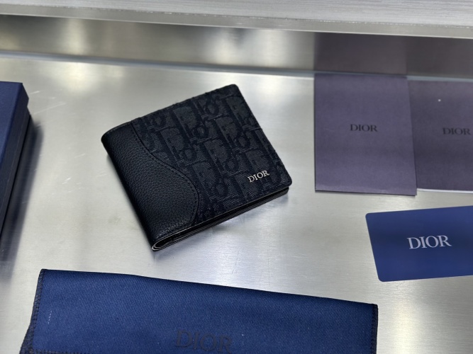 Dior CD Icon Bifold Wallet in Black Grainy Calfskin and Oblique Jacquard 1 Dior CD Icon Bifold Wallet in Black Grainy Calfskin and Oblique Jacquard