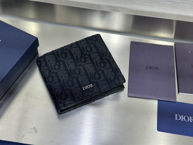 Dior Black Grained Calfskin Bi-Fold Wallet with CD Icon, 11.5 x 9.5 cm 1 Dior Black Grained Calfskin Bi-Fold Wallet with CD Icon, 11.5 x 9.5 cm