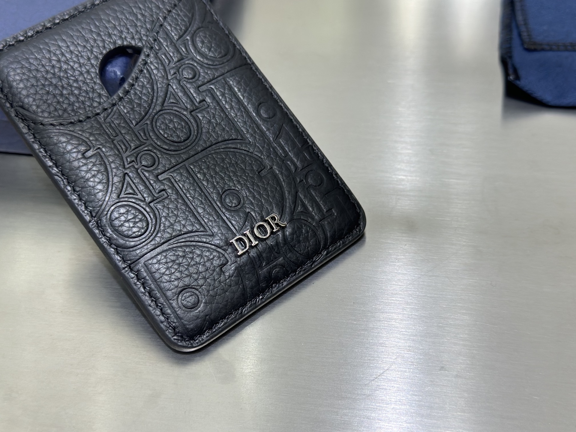 Dior Gravity Black Leather Saddle Magnetic Card Holder - Elegant & Functional 3 i1750832848695 874 0 1