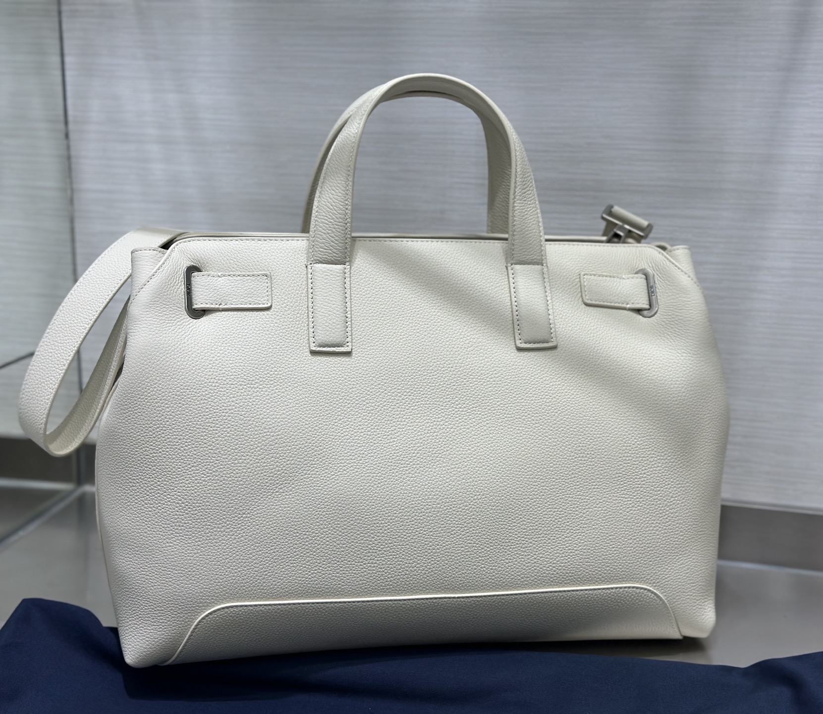 Dior Normandie Tote Bag in Beige Dior Icons Leather, Refined Craftsmanship 6 i1750834223451 8681 0 4