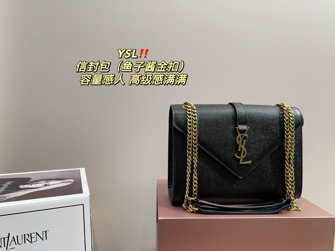 Yves Saint Laurent Aaa
 Sacs À Bandoulière & À Épaule Quincaillerie en or Enveloppe