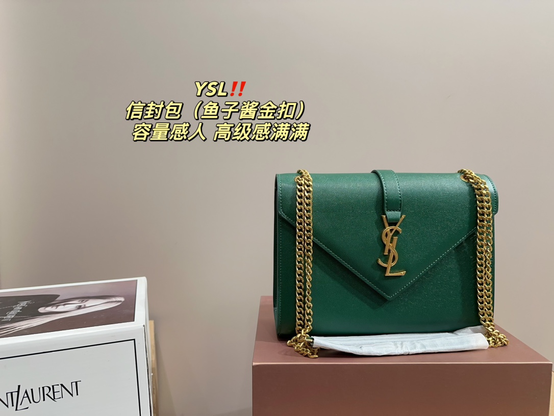 Yves Saint Laurent Sacs À Bandoulière & À Épaule Quincaillerie en or Enveloppe