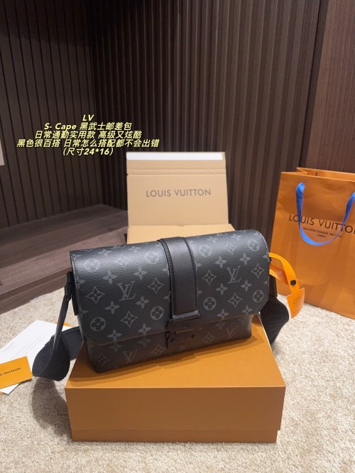 Louis Vuitton S-Cape Black Messenger Bag, Practical for Daily Commute 1 Louis Vuitton S-Cape Black Messenger Bag, Practical for Daily Commute