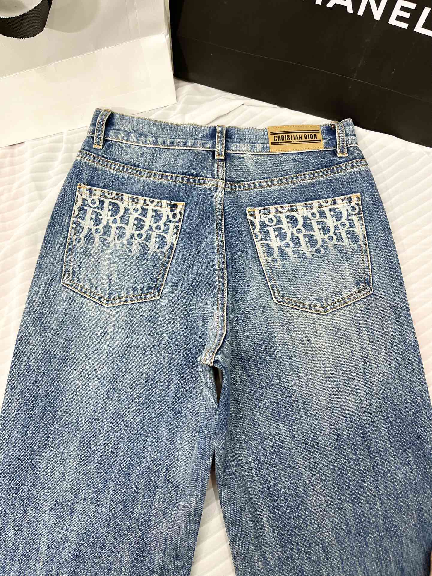 DIOR 2024 Spring/Summer Gradient Logo Jeans - Premium Denim, S-L 5 i1735105574 2143 2
