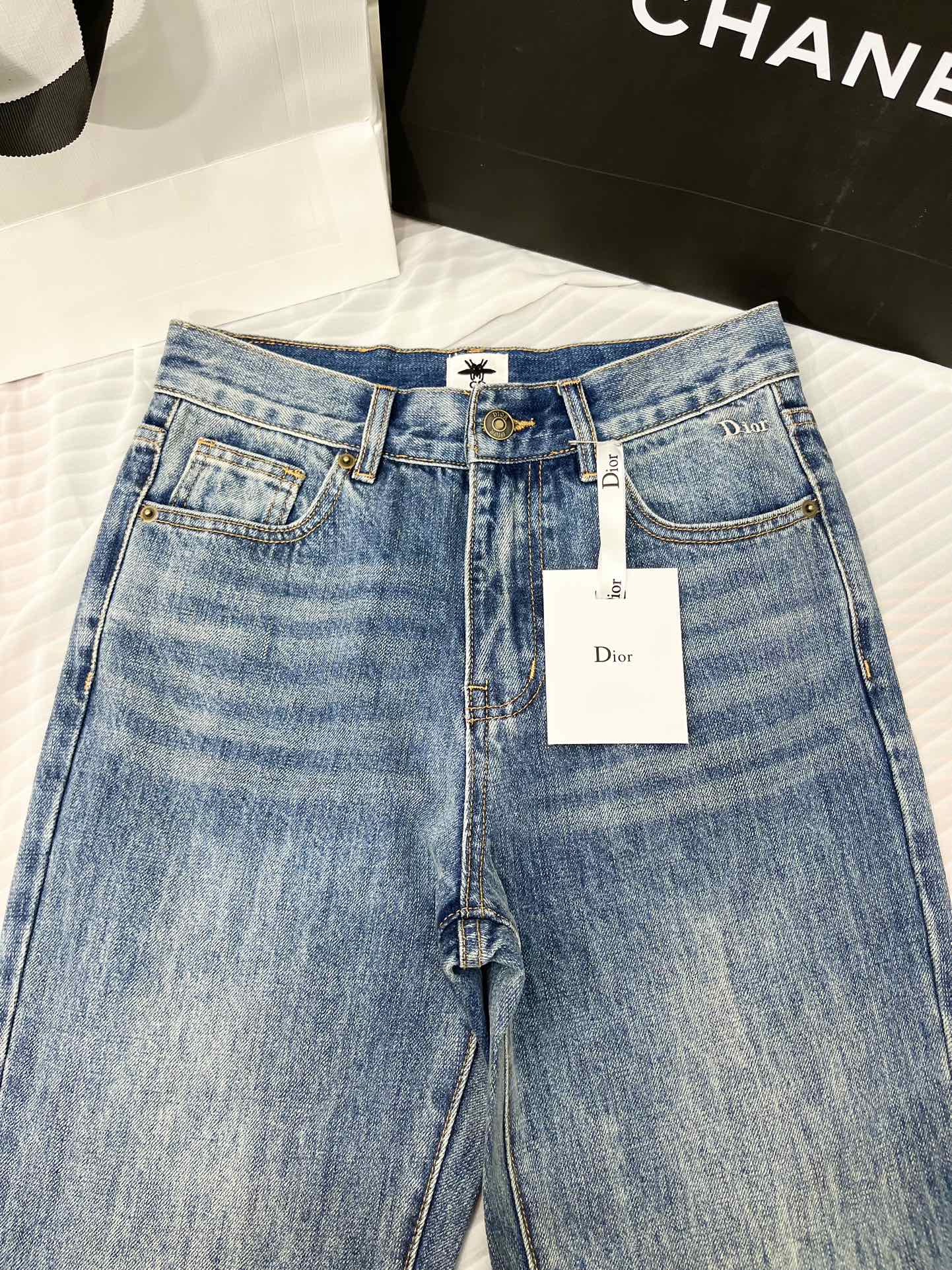 DIOR 2024 Spring/Summer Gradient Logo Jeans - Premium Denim, S-L 4 i1735105574 2988 5